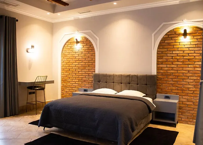 Venis Hotel
