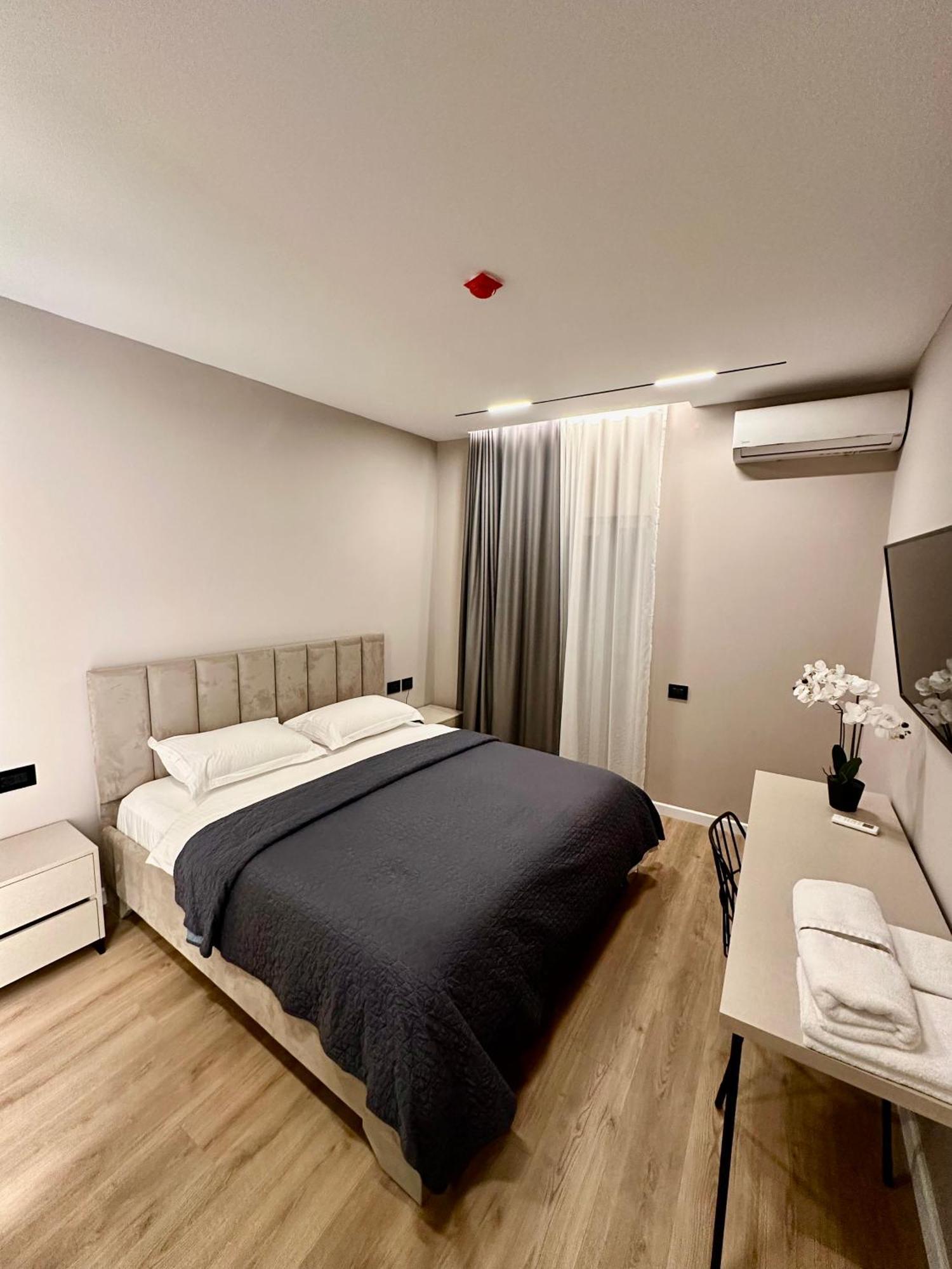 Hotel Venis
