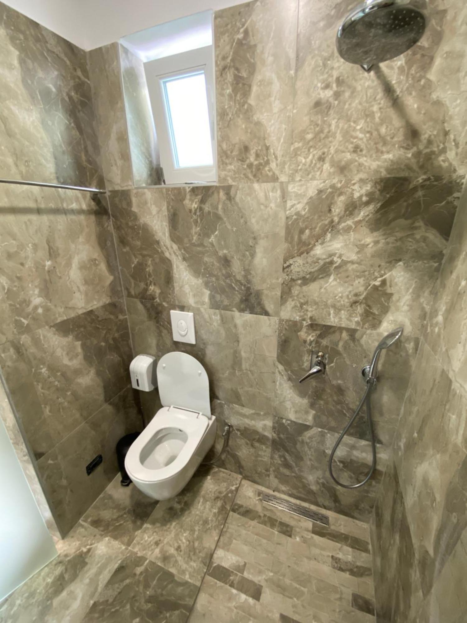 Hotel Venis
